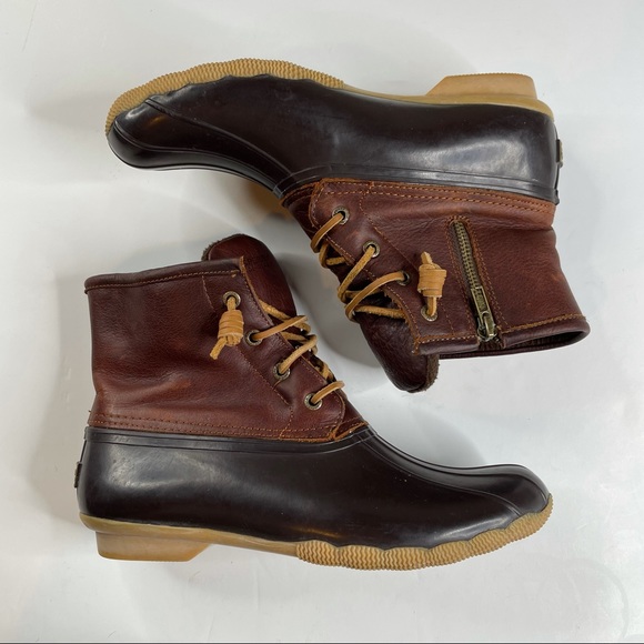 Boots with rubber bottom and leather top Clearance